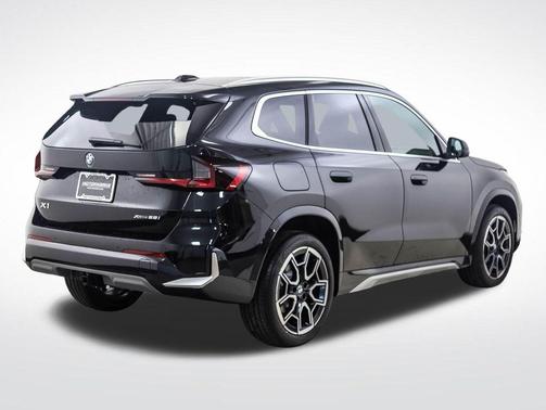 Black Sapphire Metallic 2026 BMW X1 xDrive28i
