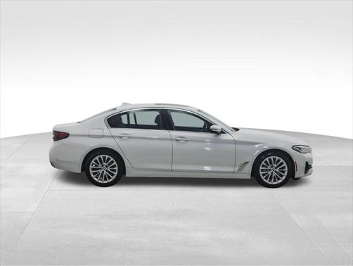 2022 BMW 530 i xDrive