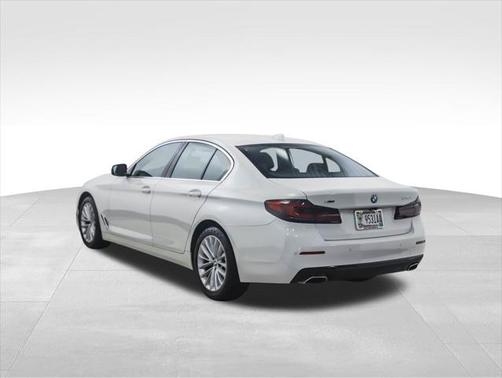 2022 BMW 530 i xDrive