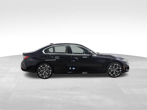2026 BMW 330 xDrive NA
