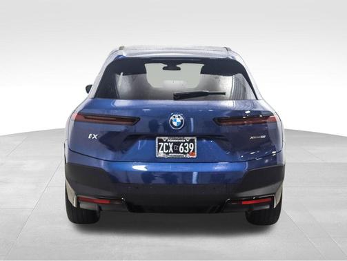 2025 BMW iX xDrive50