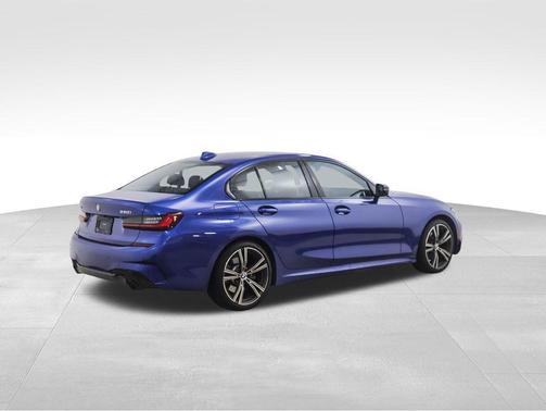 2022 BMW 330 xDrive