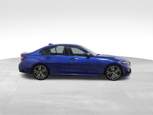 2022 BMW 330 xDrive