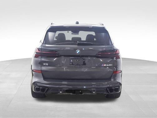 2024 BMW X5 M60i