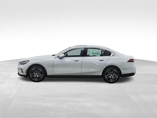 2026 BMW 530 i xDrive