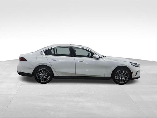 2026 BMW 530 i xDrive