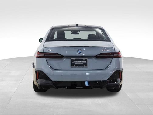 2026 BMW i5 xDrive40