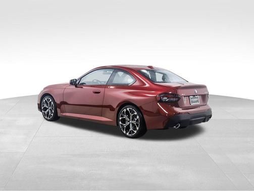 2025 BMW 230 i xDrive