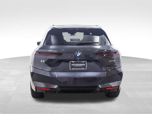 2026 BMW iX xDrive45