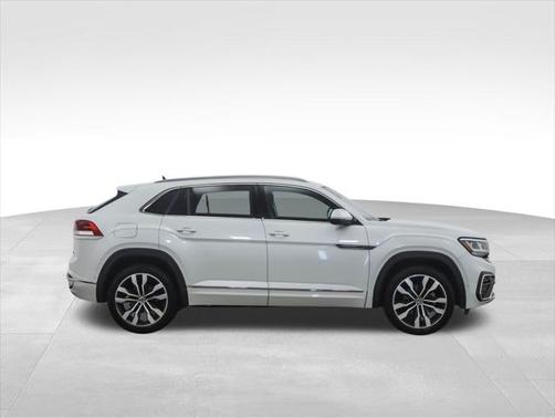2022 Volkswagen Atlas Cross Sport 3.6L V6 SEL Premium R-Line