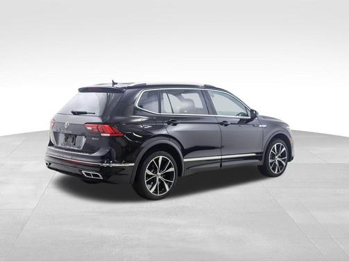 2022 Volkswagen Tiguan 2.0T SEL R-Line 4MOTION