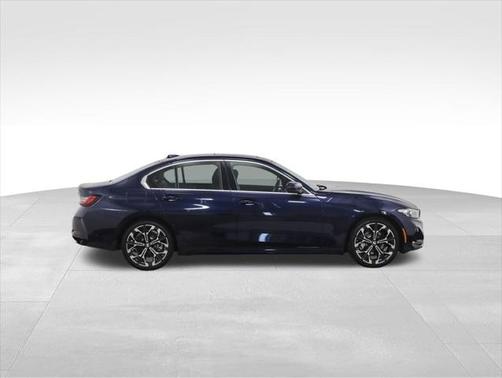 2025 BMW 330 i xDrive