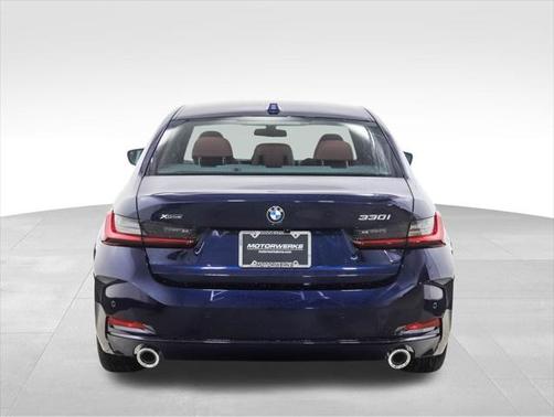 2025 BMW 330 i xDrive