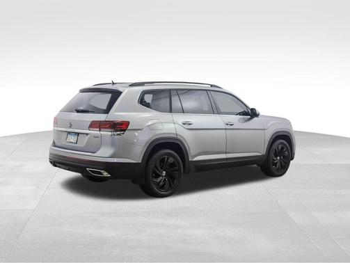 2023 Volkswagen Atlas 2.0T SE w/Technology 4MOTION