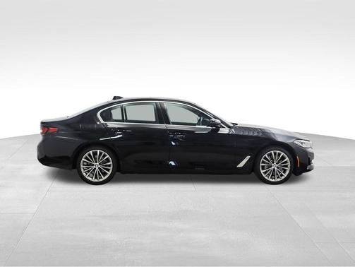 Jet Black 2023 BMW 530 i xDrive