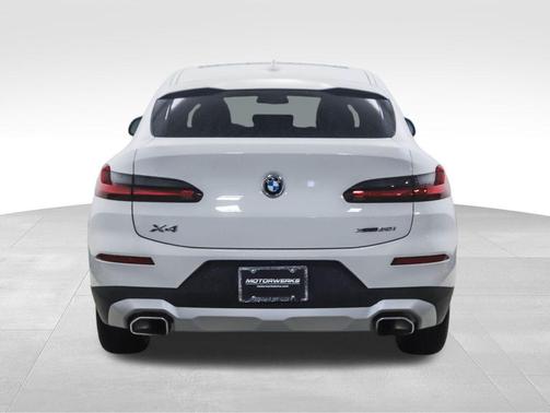 2023 BMW X4 xDrive30i