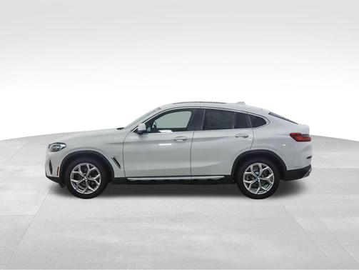 2023 BMW X4 xDrive30i