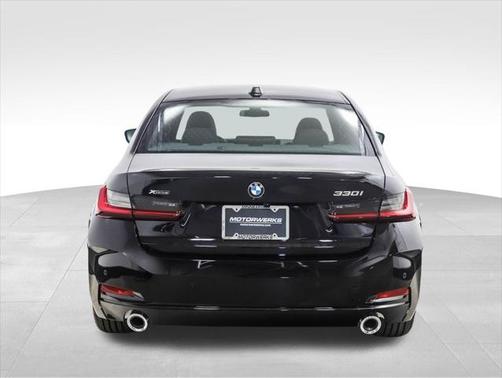 2025 BMW 330 i xDrive