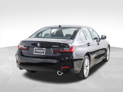 2025 BMW 330 i xDrive