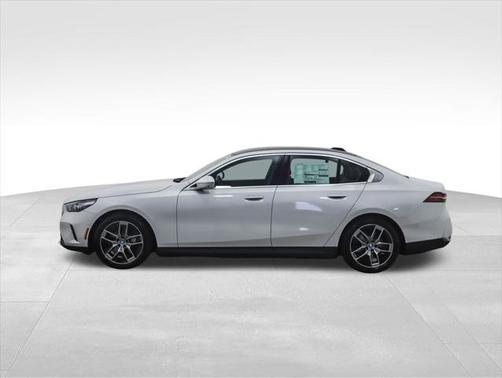 2025 BMW i5 xDrive40