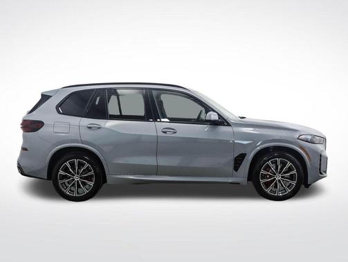 Brooklyn Grey Metallic 2026 BMW X5 xDrive40i