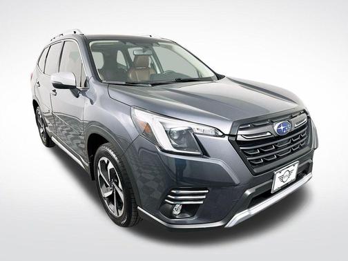 Magnetite Gray Metallic 2023 Subaru Forester Touring