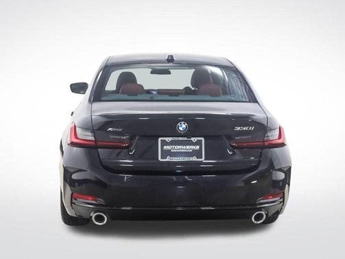 Black Sapphire Metallic 2025 BMW 330 xDrive