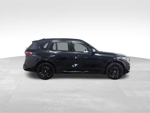 2023 BMW X5 M50i