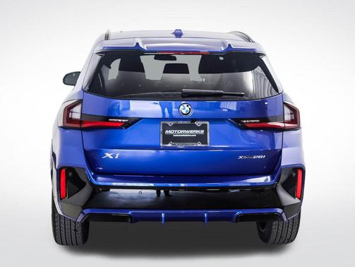 Portimao Blue Metallic 2026 BMW X1 xDrive28i