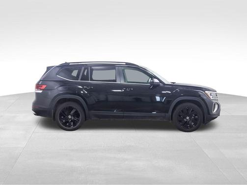 2024 Volkswagen Atlas 2.0T SE w/Technology 4MOTION