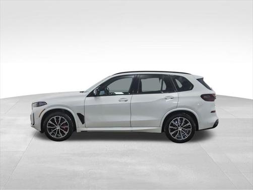 2025 BMW X5 M60i