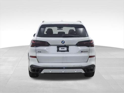 2025 BMW X5 M60i