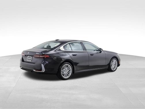 2024 BMW 530 i xDrive