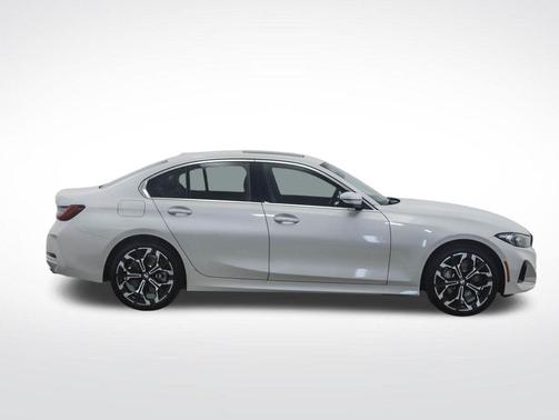 Mineral White Metallic 2025 BMW 330 xDrive