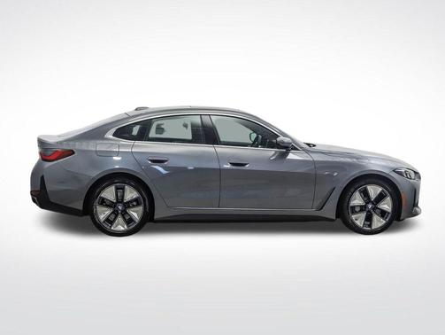 Skyscraper Grey Metallic 2026 BMW i4 Gran Coupe xDrive40