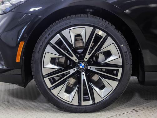 2026 BMW 530 i xDrive