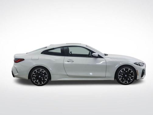 Alpine White 2026 BMW 430 i xDrive