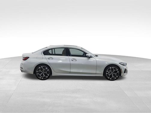 2026 BMW 330 xDrive NA