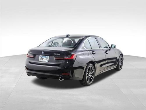 2022 BMW 330e Base