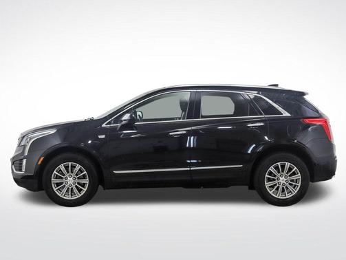 Stellar Black Metallic 2017 Cadillac XT5 Luxury