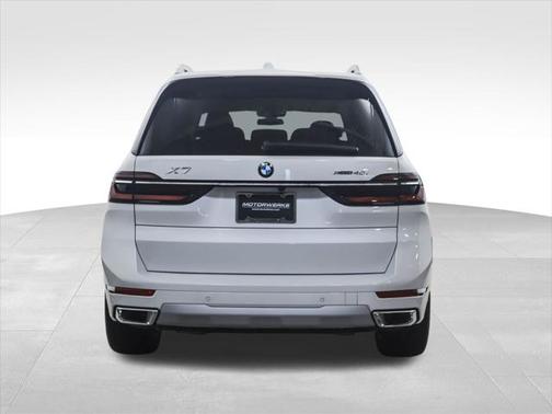 2026 BMW X7 xDrive40i