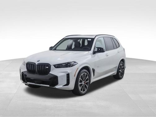 2025 BMW X5 M60i
