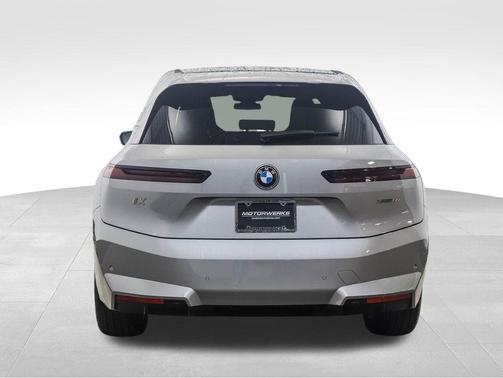 2026 BMW iX xDrive60