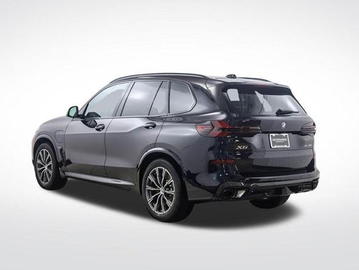 Carbon Black Metallic 2026 BMW X5 PHEV xDrive50e