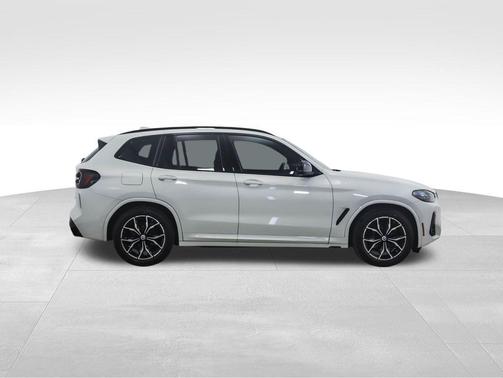 2023 BMW X3 M40i