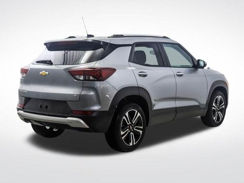 Sterling Gray Metallic 2024 Chevrolet Trailblazer LT