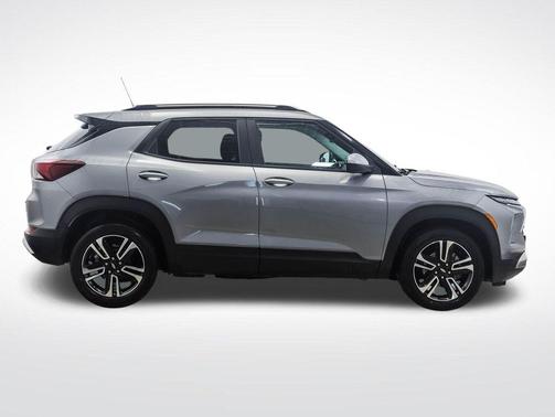 Sterling Gray Metallic 2024 Chevrolet Trailblazer LT