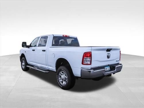 2024 RAM 2500 Tradesman Crew Cab 4x4 6'4' Box