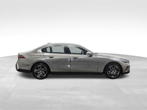 2026 BMW 530 xDrive