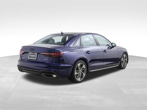 2022 Audi A4 45 S line Premium Plus